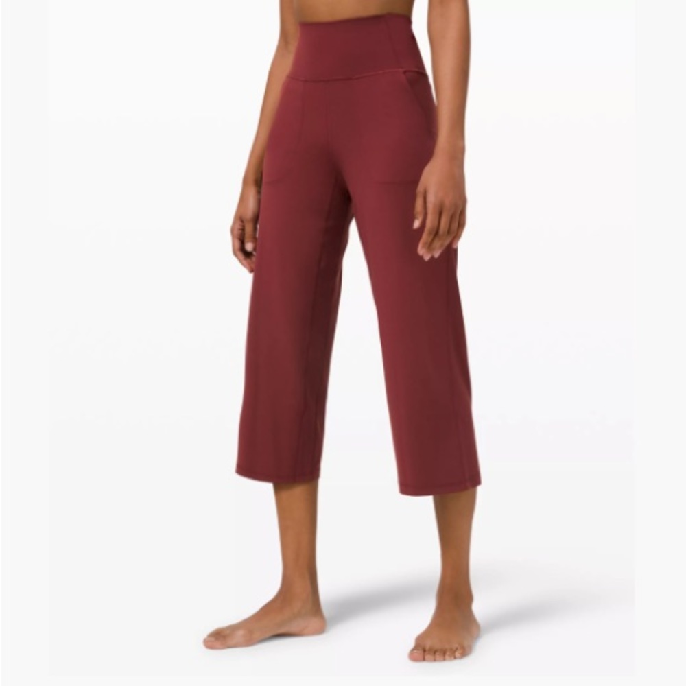 LULULEMON ALIGN™ WIDE LEG SUPER-HIGH-RISE CROP 23" Size 4